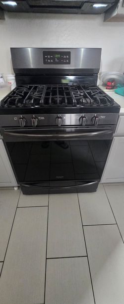 Frigidaire Gallery Gas Range Stove