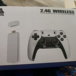 Retro Game Console with 2000 Games,Plug & Play Video Game Console 18 Emulators Classic Games,4K HDMI Output for TV,Dual Controllers Birthday Gifts for