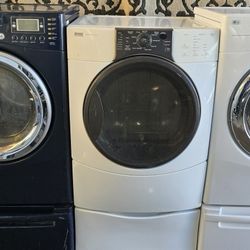 VERY CLEAN ELECTRIC AND GAS DRYERS WITH PEDESTALS, 4 MONTHS WARRANTY,  FREE DELIVERY AND INSTALLATION 