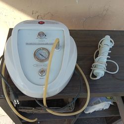 Combo Hi Frequency WNd With 3 Glass Attachments and Microdermabrasion 