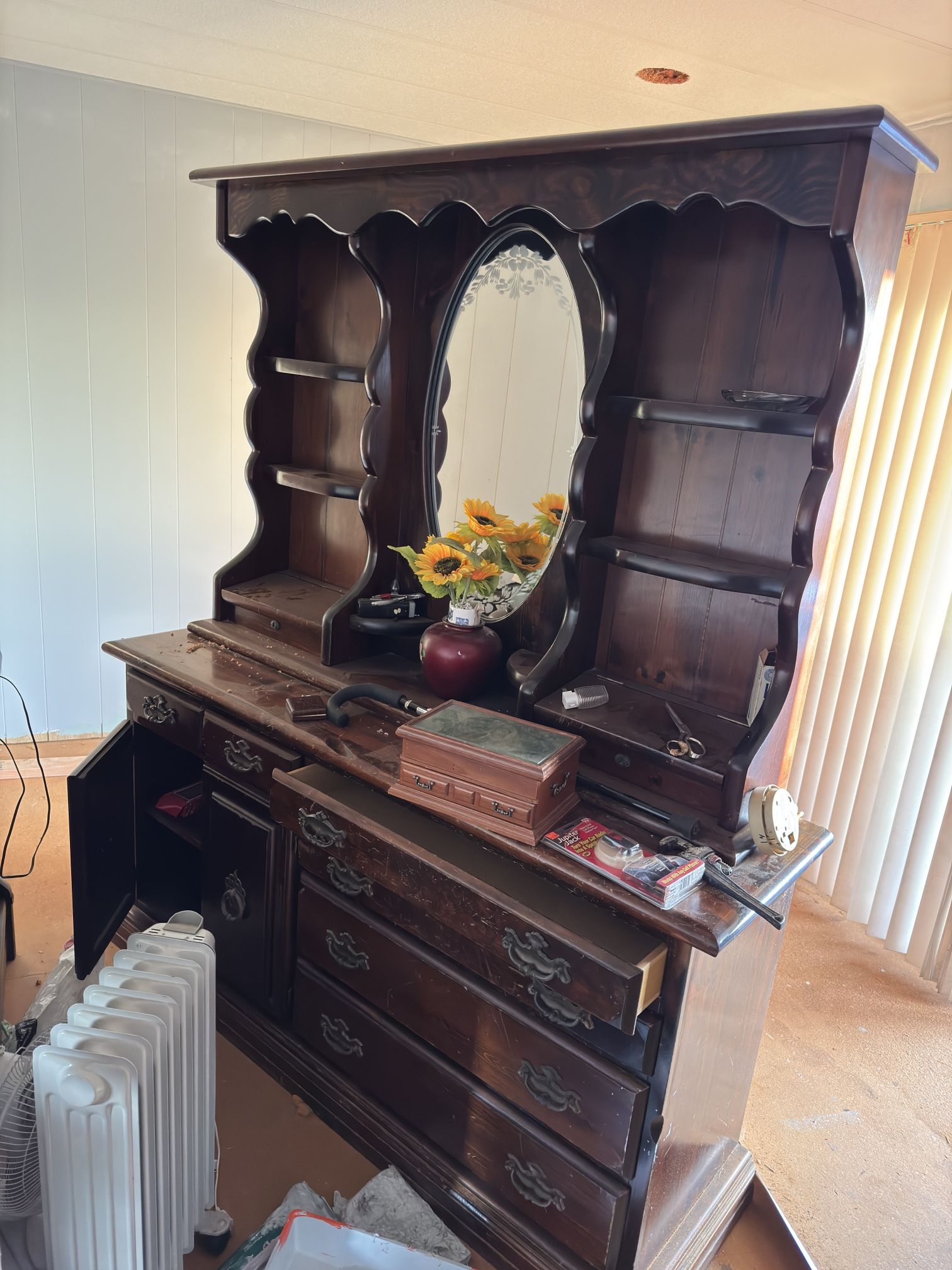 Dresser