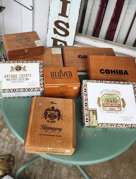 Collection Of 8 Empty Cigar Boxes