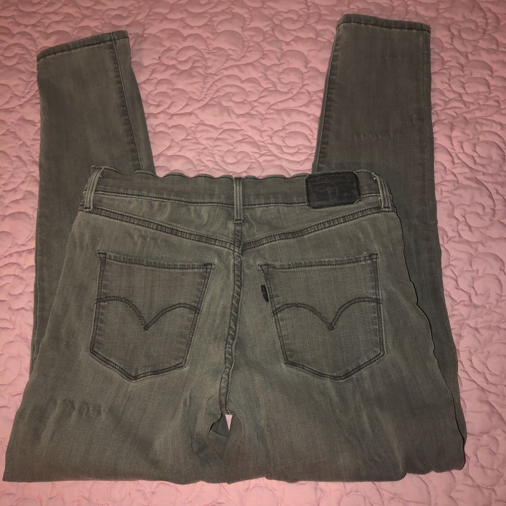 Levi’s Size 28 Faded Black /Grey Skinny Jeans