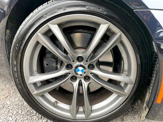 2010 BMW 7-Series Thumbnail