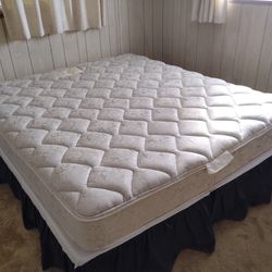 California King Simmons beautyrest exquisite emerald mattress box springs and frame