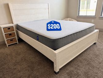 White wood Casper Queen platform bed