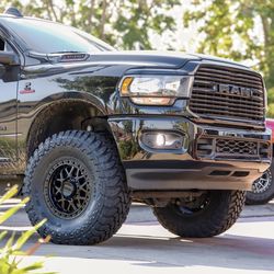 KMC GRS All Black 18x9 -12 8x6.5 In stock