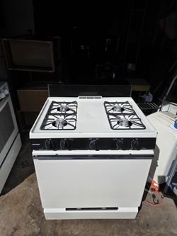 Gas stove