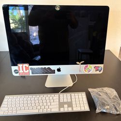 Used Apple iMac 21.5" Retina 4K Late 2015 Quad-Core Intel i5 8GB RAM 500GB SSD + Mouse/Keyboard