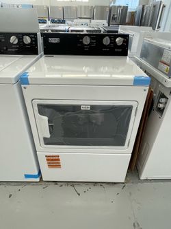Maytag Commercial Heavy Duty Dryer Gas / 5 Years Warranty