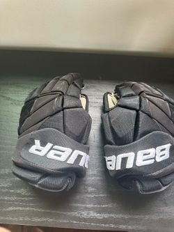 Bauer Hockey Gloves