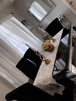 Dining table new black color