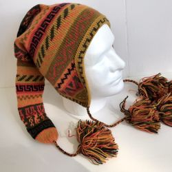 UNISEX PERUVIAN ALPACA HAT ,CHULLO , BANIE ;ONE SIZE.