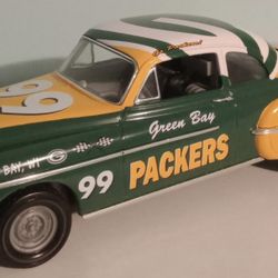 1999 NFL Green Bay Packers.  1950 Oldsmobile Rocket 88 die cast bank with key