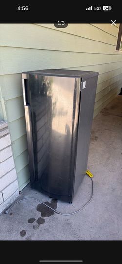 LG stand up freezer