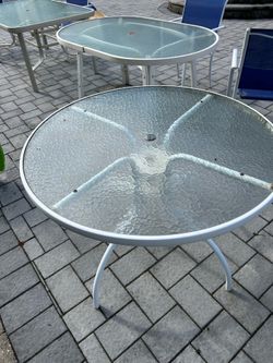Outdoor Tables and Chairs