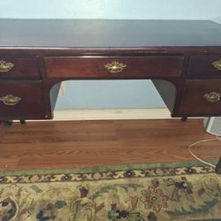 Wood Desk Bombay Company8