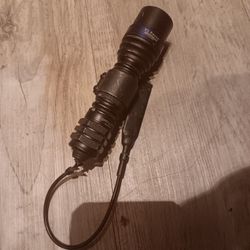 PENTAGON LIGHT XENON FLASHLIGHT USA MADE X2 WITH RIFLE MOUNT