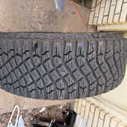 Single Tire GOODYEAR TERRITORY MT LT315/70R17 113/110S. Has One Patch 