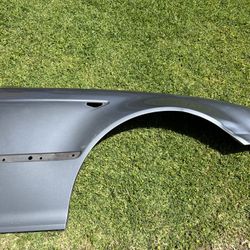 BMW 330ci 320ci E46 Front Right Fender