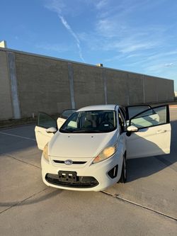 Ford Fiesta Hatchback White