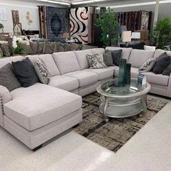Dellara - Sectional - Pearl Silver / 4-Piece Sectional with Left-Arm Facing Chaise 