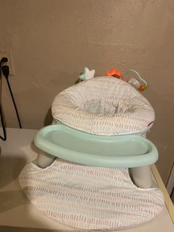 Skip Hop Baby Seat Silver Lining Cloud 2-in-1 Sit-up Chair & Activity Floor Seat - Gray $25 firm