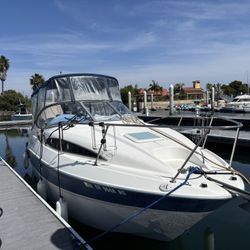 2005 Bayliner 245 Boat Cubby 
