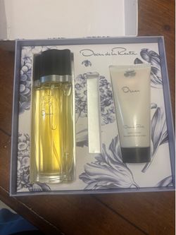 Perfume. Oscar de la renta.