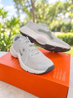NIKE IN SEASON TR13