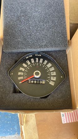 1(contact info removed) Ford Mustang speedometer gauge
