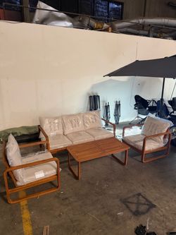 New assembled Acacia Wood 5 Piece Outdoor Patio Furniture Set
