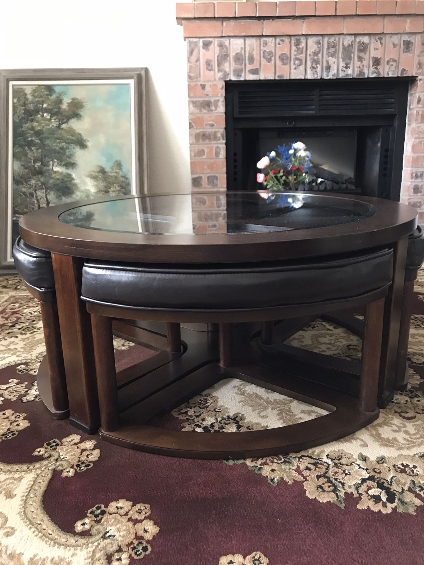 Round Coffee/ Cocktail Table With Nested Stools
