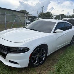  2015 DODGE CHARGER  156714 Millas 