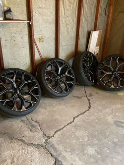 26” 6 lug Gm off a 2018 Denali