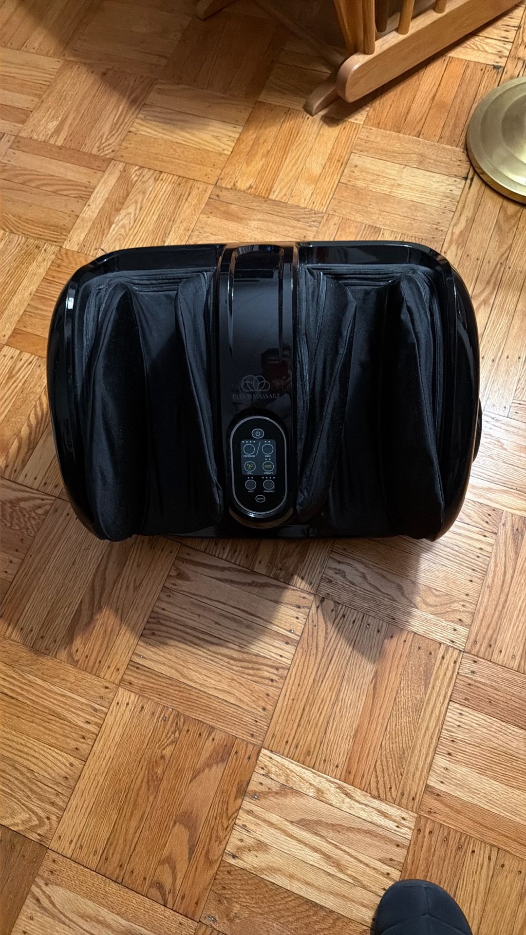 Cloud Massage “LISTS FOR $250 ON AMAZON, GREAT DEAL AND LIKE NEW CONDITION”