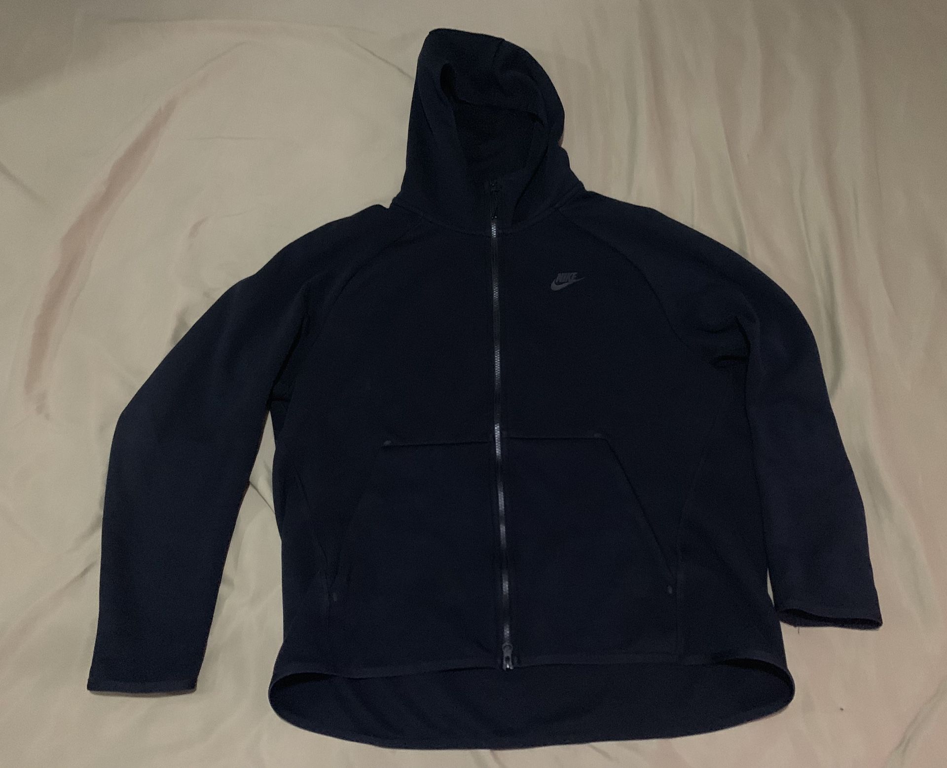 Nike tech black size xl