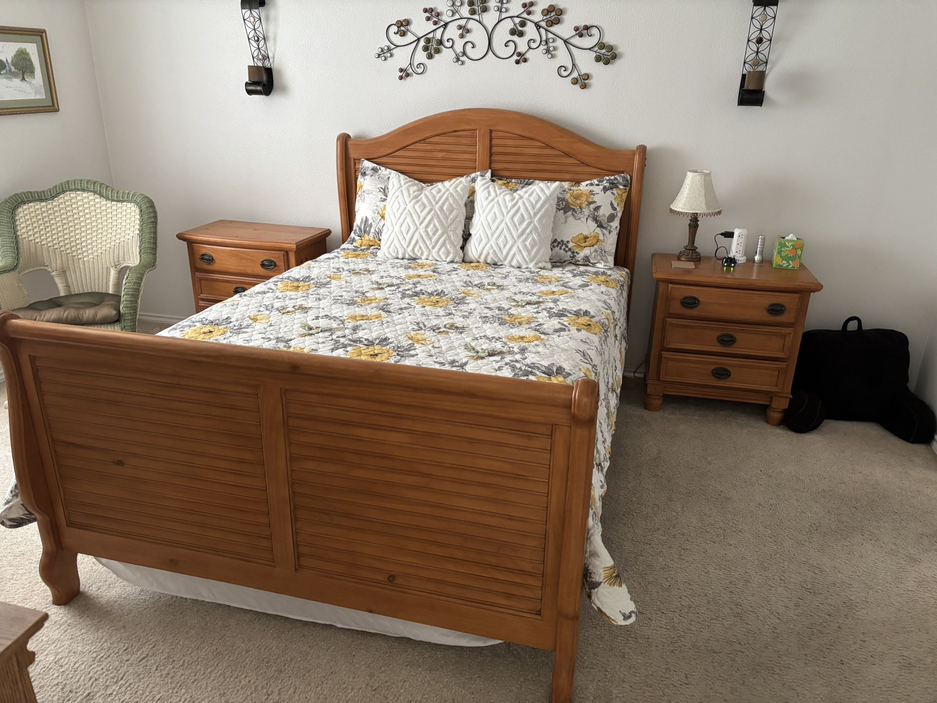 Queen Bedroom Set