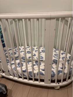 Stokke Crib plus additional sized mattress