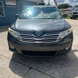 Toyota Venza FWD 4cyl  Must Go. 1 owner .low Millage