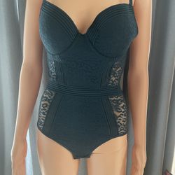 Dark Blue lace bodysuit with underwire and adjustable straps Size M 