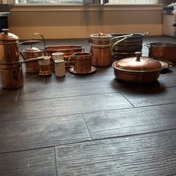 Beautiful Vintage/Antique Copper Pieces (kitchen/decor)