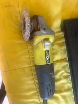 Ryobi Angle Grinder with Cutting Disc