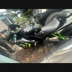 Kawasaki Zx 10 Parts For Sale 2004 To 2006