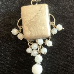 Vintage Sterling & Moonstone Gemstone Pendant