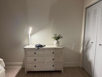 Dresser and 2 night stands