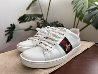 Gucci White Ace Sneakers with Red and Green Accents For Women
