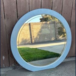 Circle Mirror