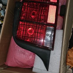 05-09 Mustang Tail Lights