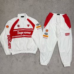 Supreme suit men size Medium